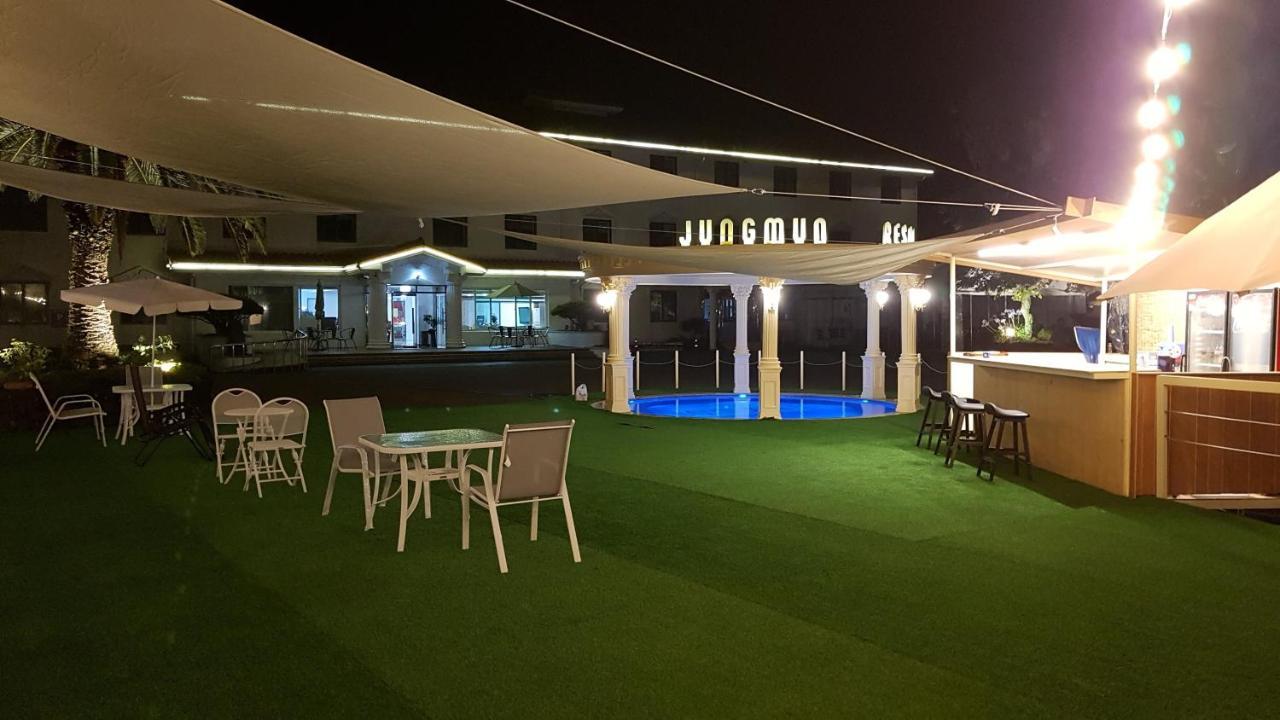 Jungmun Resort Jeju Szogüpho Kültér fotó