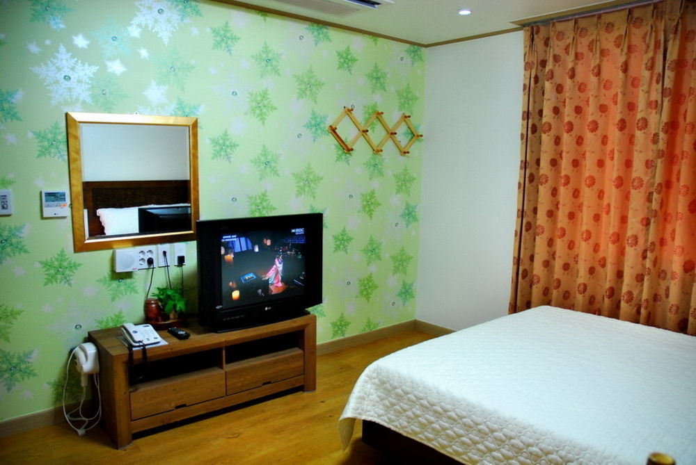 Jungmun Resort Jeju Szogüpho Kültér fotó